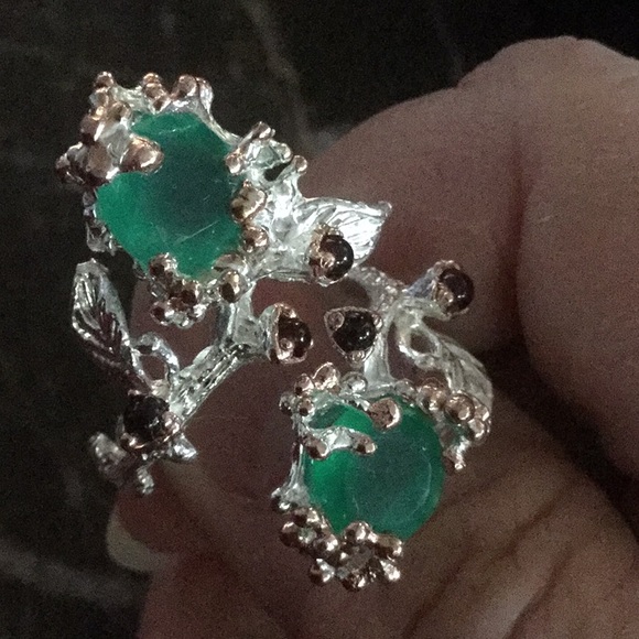 Extraordinary Genuine Adventurine & Garnet Ring - Picture 3 of 8